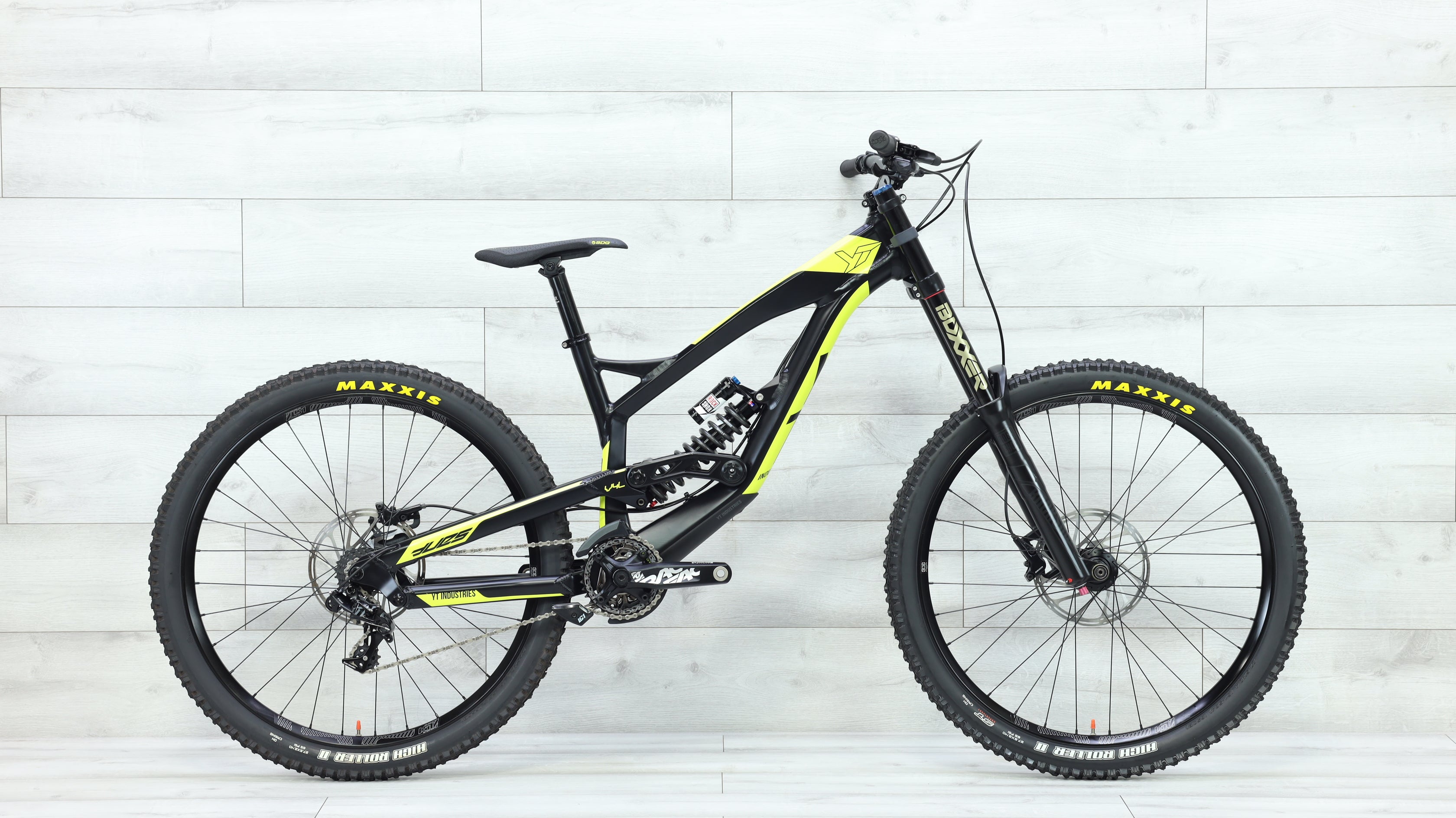 2016 YT Tues AL Mountain Bike Large Cycle Limited