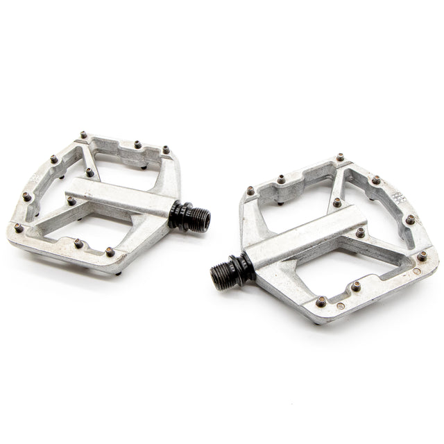 stamp 2 pedal Crank Brothers Stamp 2 Small Raw MTB Pedals 447g – Cycle Limited
