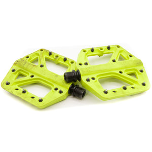 gt slim line flat pedal Crank Brothers Stamp 1 Flat Platform Pedals Citron Small 325g – Cycle Limited