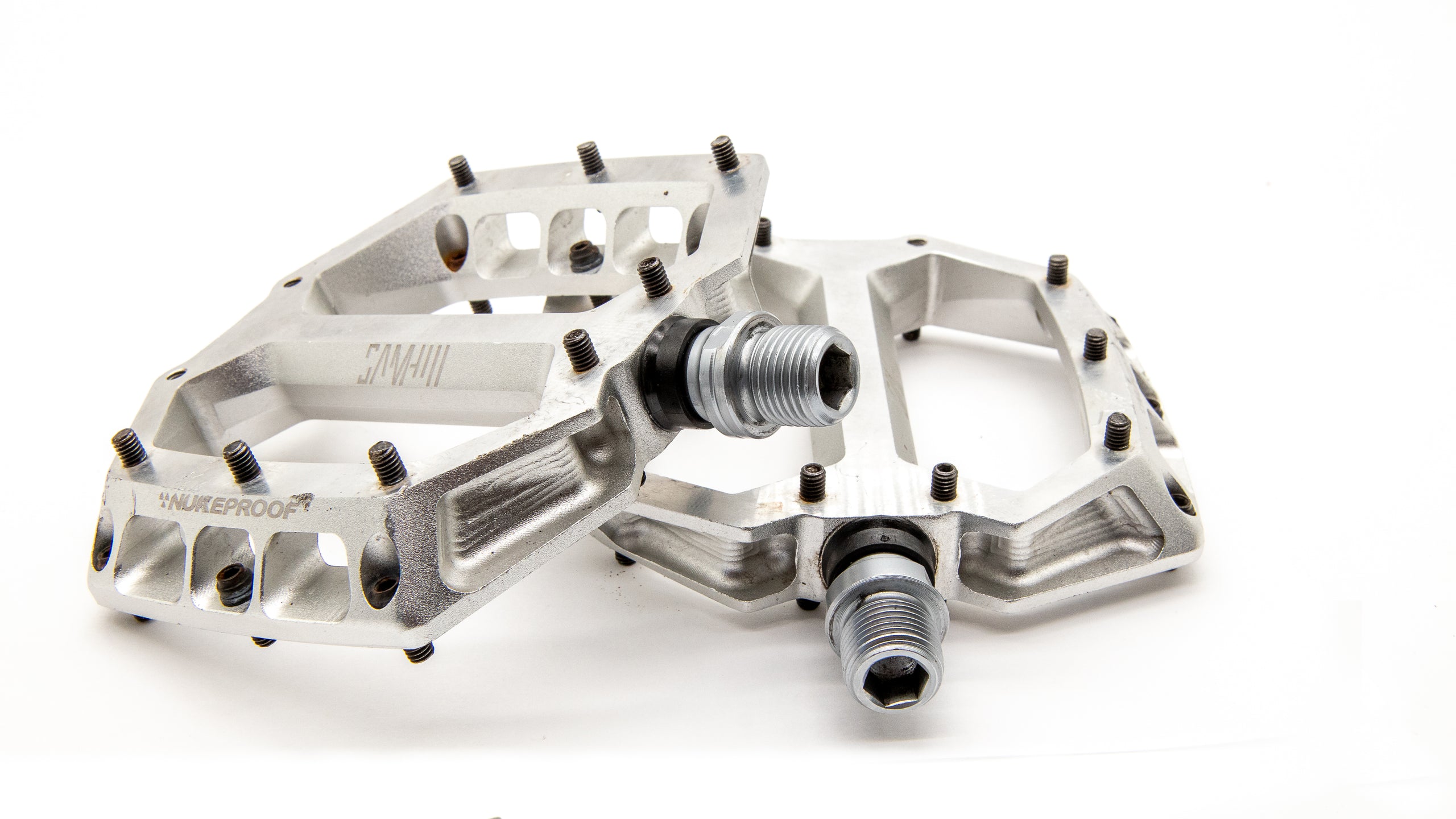 nukeproof electron pedal NukeProof Horizon Pro Sam Hill Enduro Flat MTB Pedal Silver 416g – Cycle Limited