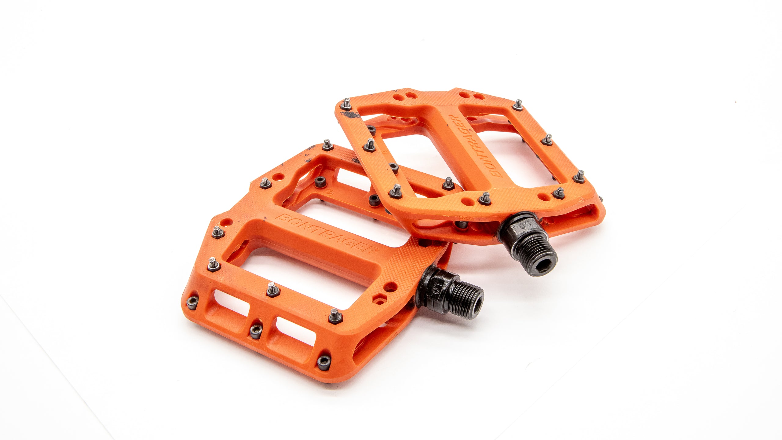 orange mtb pedals Bontrager Line Elite MTB Flat Pedal Orange 350g