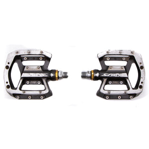 shimano saint pedale flat Shimano Saint PD-MX80 MTB Flat Pedals 480g – Cycle Limited