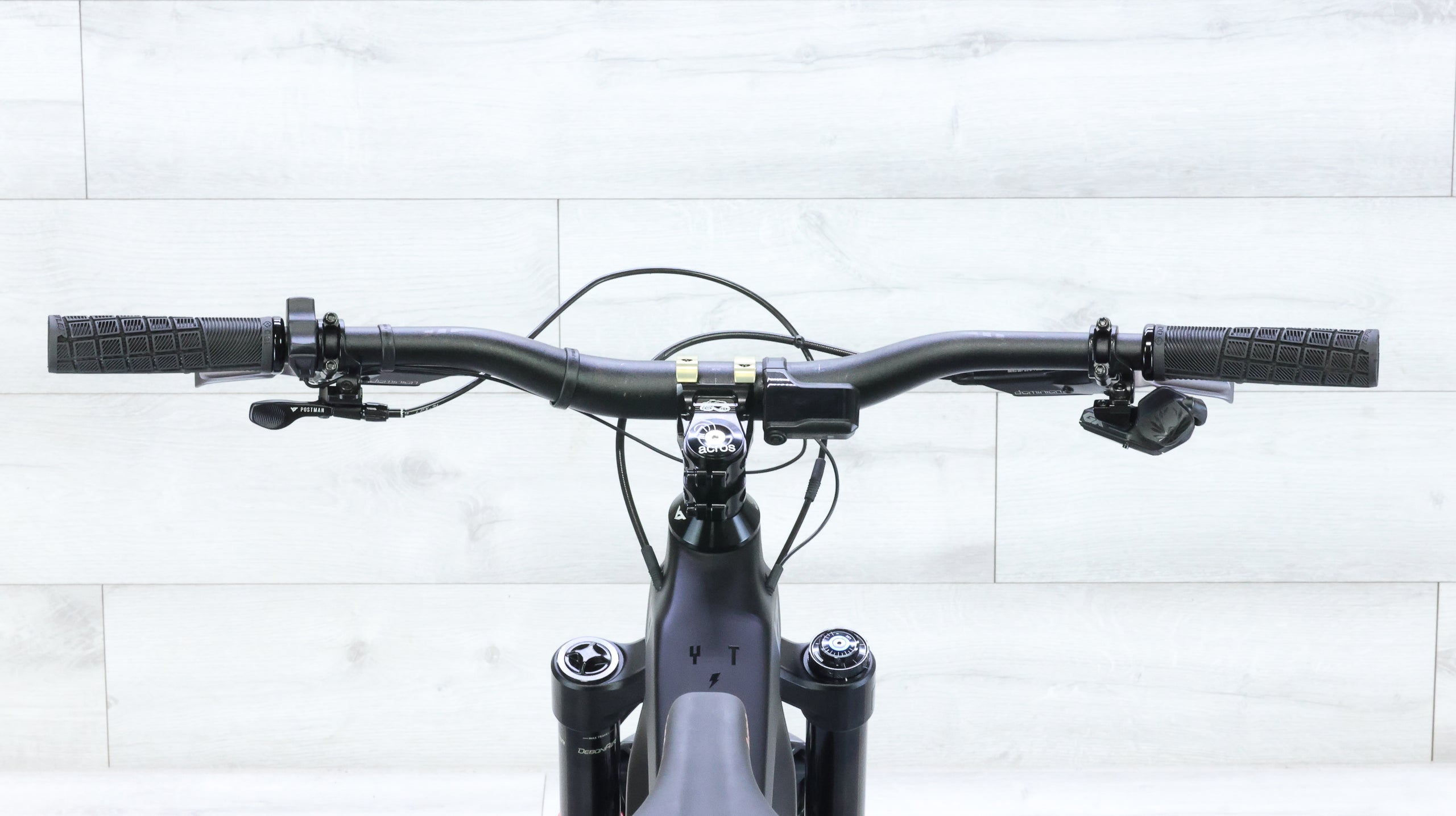 yt e bike fully 2024 YT Decoy CORE 4 29 Mountain E-Bike
