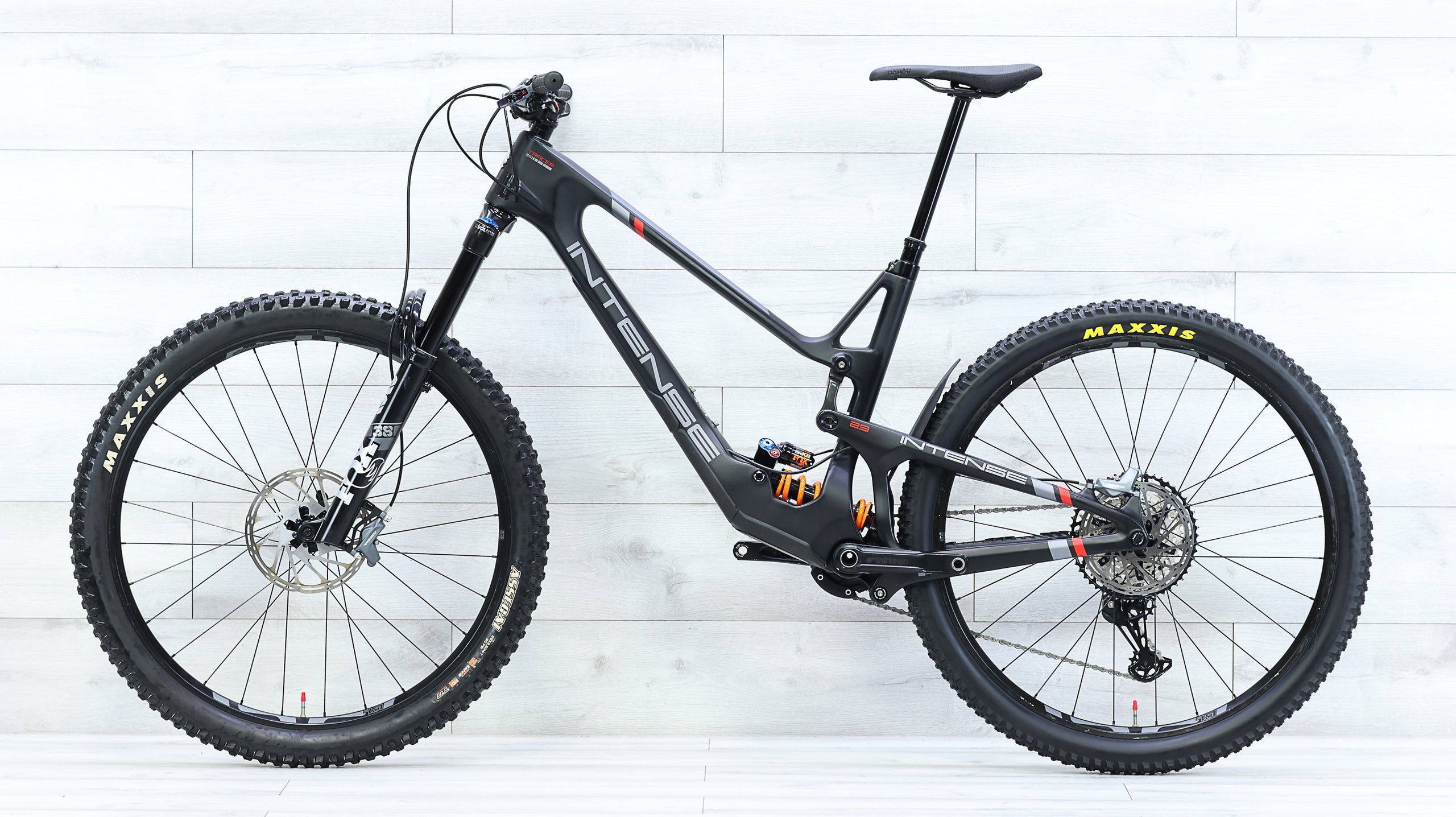 santa cruz e bike fully 2024 Intense Tracer 29 Pro Mountain Bike