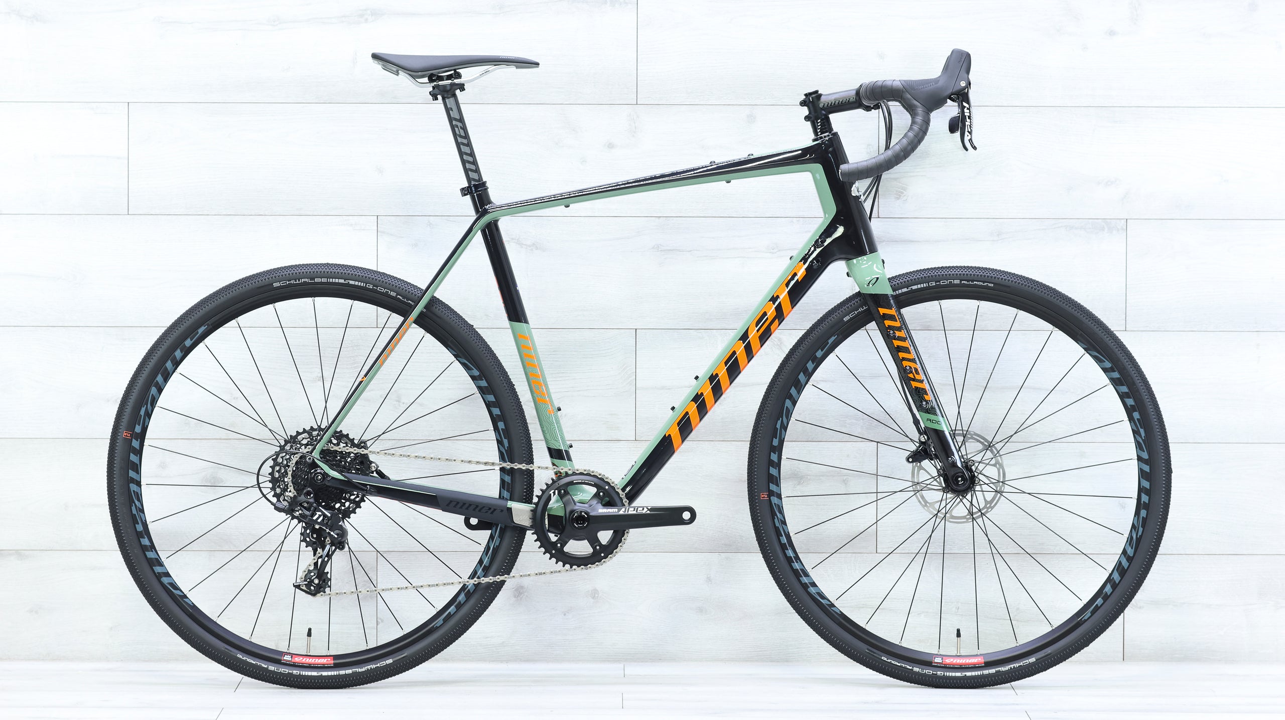 niner flat bar gravel bike Niner RLT 9 RDO 2-Star Gravel Bike Olive/Orange