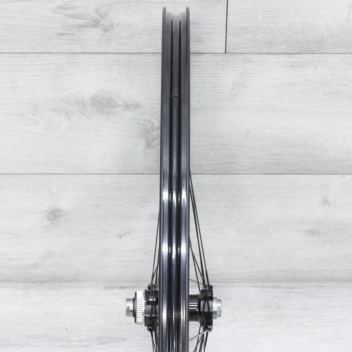 Shimano Ultegra C50 Carbon Disc Wheelset – 700c, Tubeless, Center Lock, HG Driver, 11/12-Speed