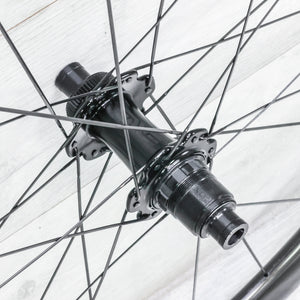 ENVE SES 2.3 Carbon Disc Wheelset – 700c, Tubeless, Center Lock, XDR 12-Speed