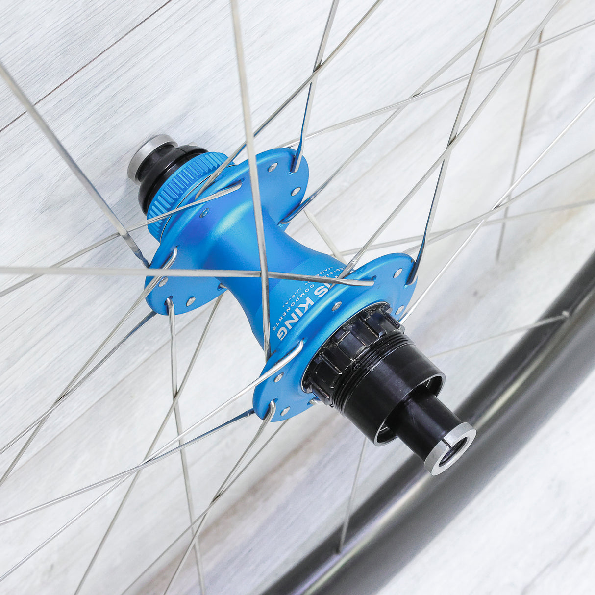 ENVE SES 3.4 wtih Chris King R45D Hubs Carbon Disc Wheelset - 700c, Tubeless, Center Lock, XDR 12-Speed