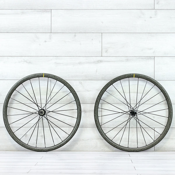 Mavic Ksyrium Pro TDF Edition Carbon Disc Wheelset - 700c, Center