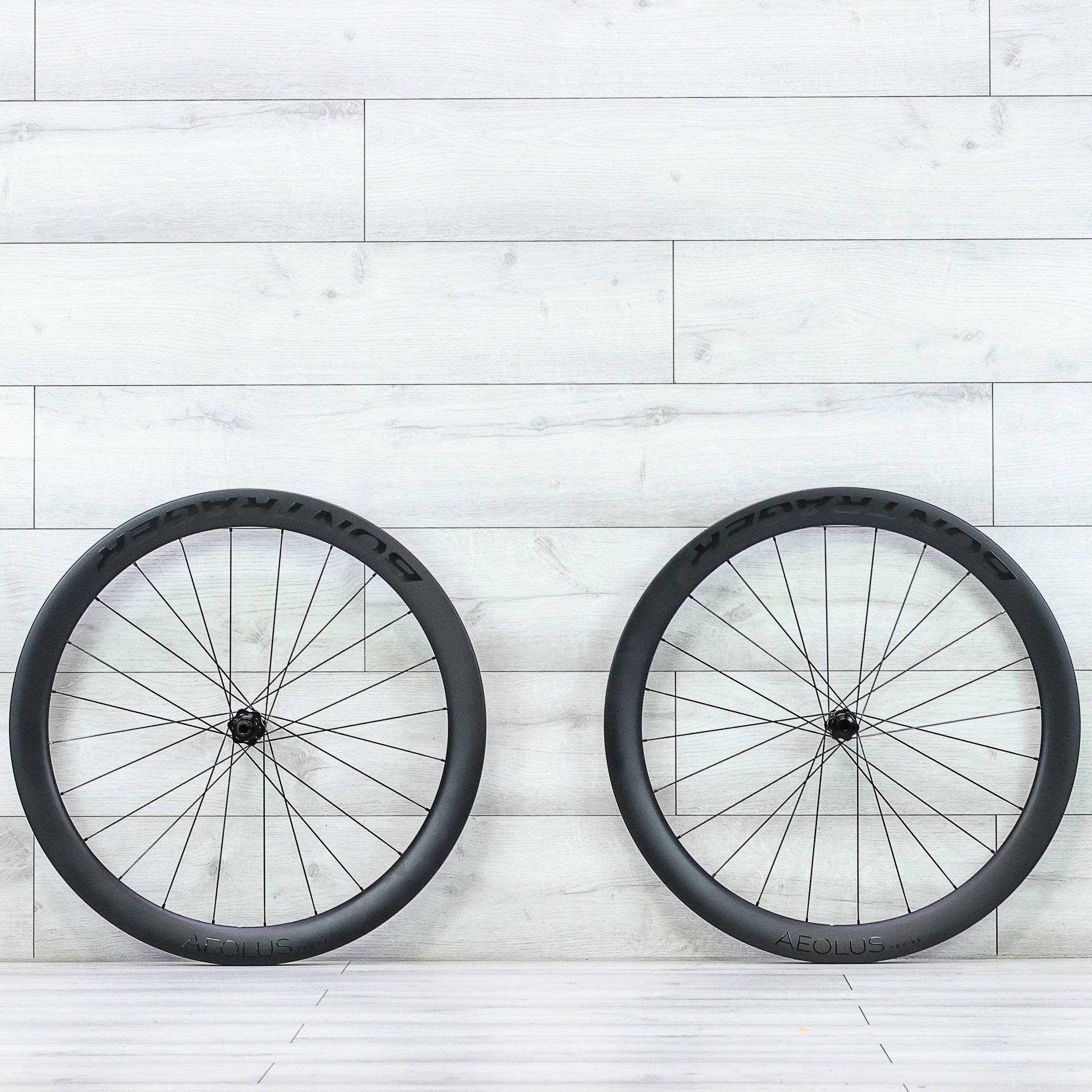 Bontrager Aeolus Pro 51 Carbon Wheelset - 700c, Tubeless, Center