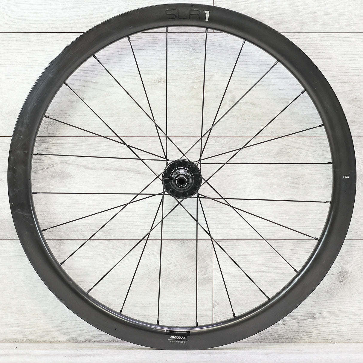Giant SLR 1 42 Carbon Road Disc Wheelset - 700c, Tubeless, Center Lock, XDR 11/12-Speed