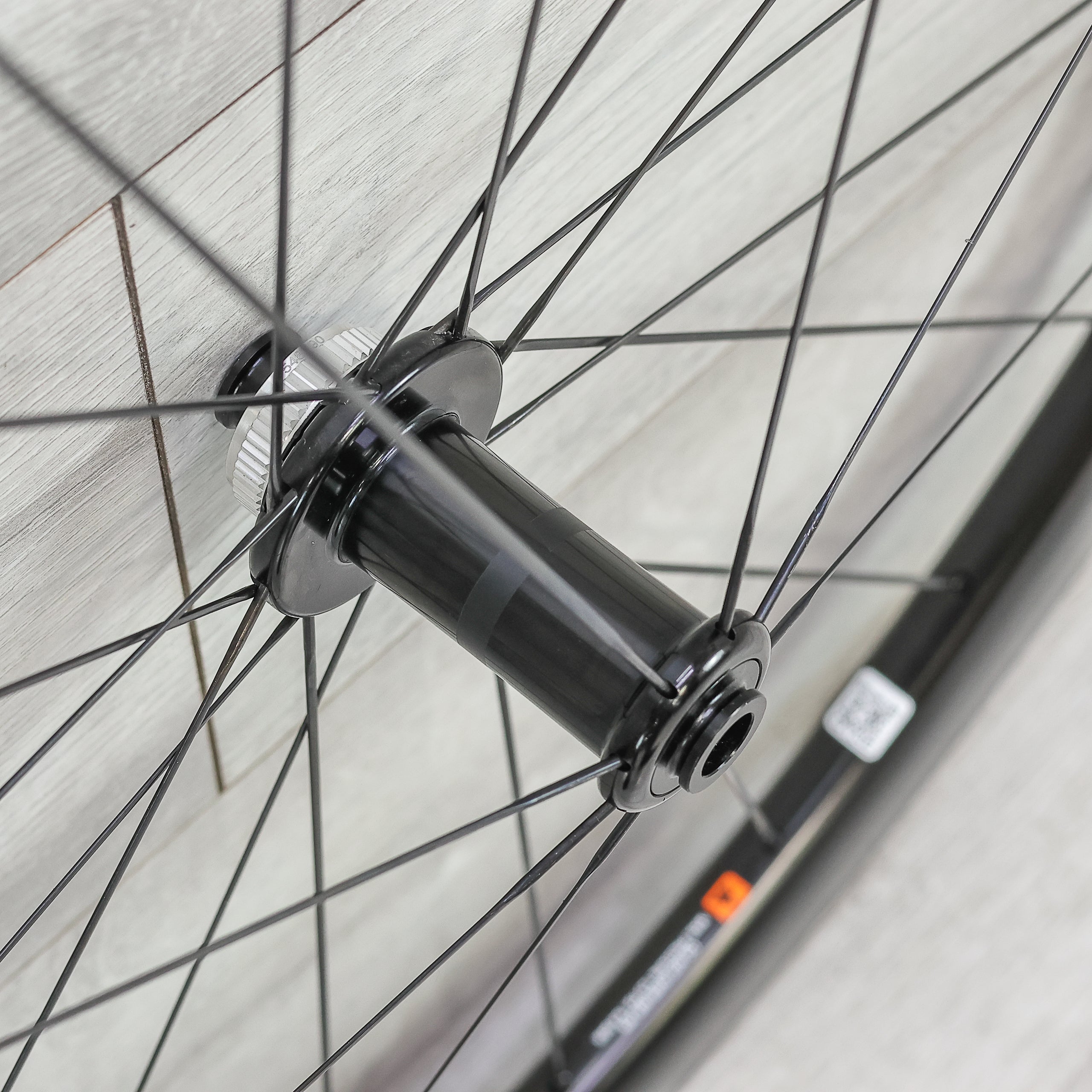 Giant SLR 1 42 Carbon Road Disc Wheelset - 700c, Tubeless, Center