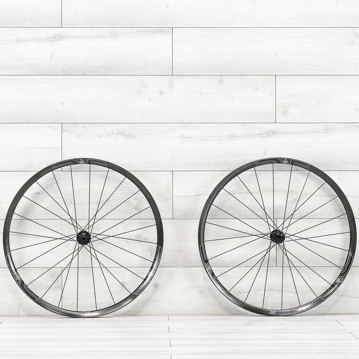 ENVE M525 Carbon MTB Disc Wheelset - 29", Tubeless, Center Lock, SRAM XD 12-Speed