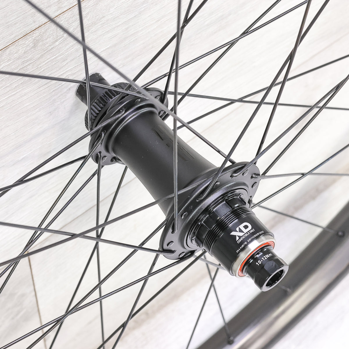 ENVE M8 Carbon MTB Disc Wheelset - 29", Tubeless, Center Lock, SRAM XD 12-Speed