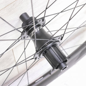 Zipp 303 Firecrest Carbon Rear Road Wheel – 700c, Tubeless, Hookless, Center Lock, Shimano HG 11-Speed